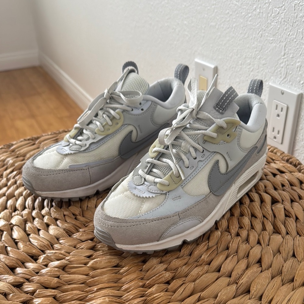 Nike Air Max 90 Futura Summit White Grey Sneakers Retro